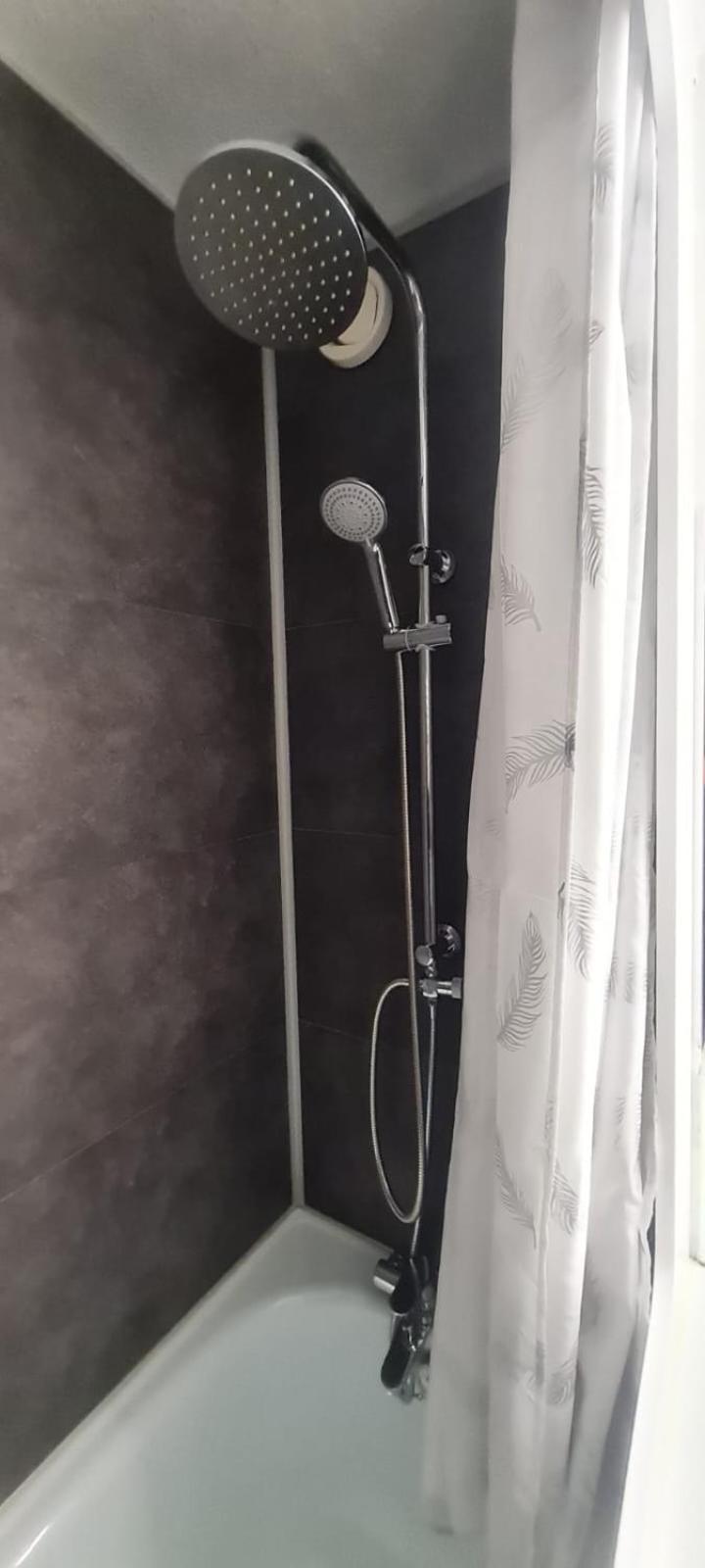 שמרוסה Le Flocon-Studio Cabine-Balcon 4-6 Pers A 100M Des Pistes מראה חיצוני תמונה